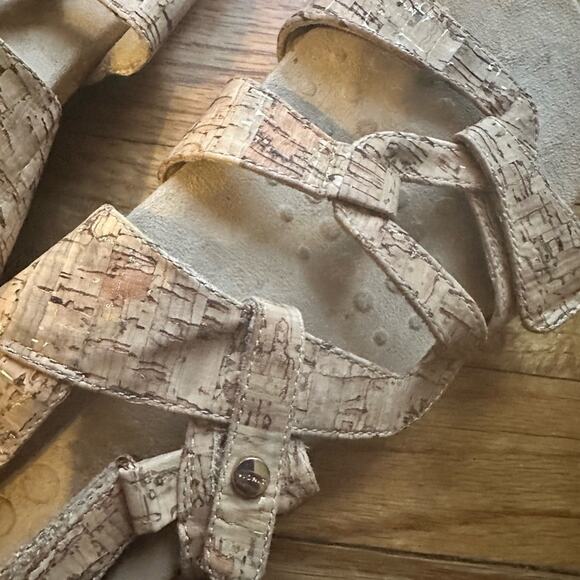 Vionic Paros Gold Cork Print Strap Slingback Sandals - Picture 2 of 7